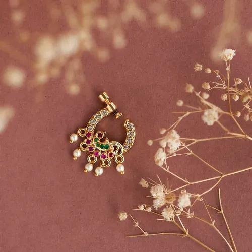 Imperial Peacock-shaped Gold Plated Screw Nose Pin Red-Green-White